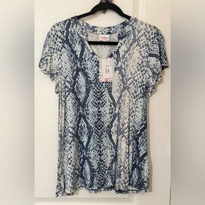 Lularoe Layla mandarin split collar Tee NWT Blue